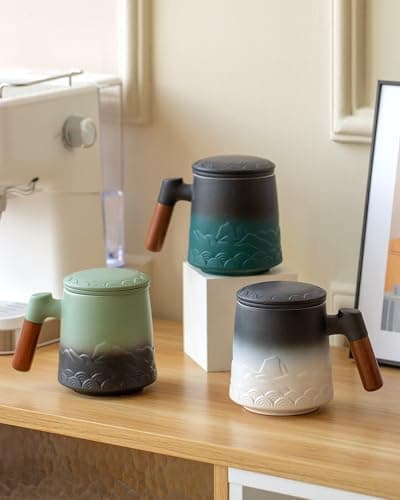 ZENS Teetasse mit Deckel und Teesieb für Tee Liebhaber bei\viewschiebung und Atemluft, 450ml, Große Holzgriff Matte Kera