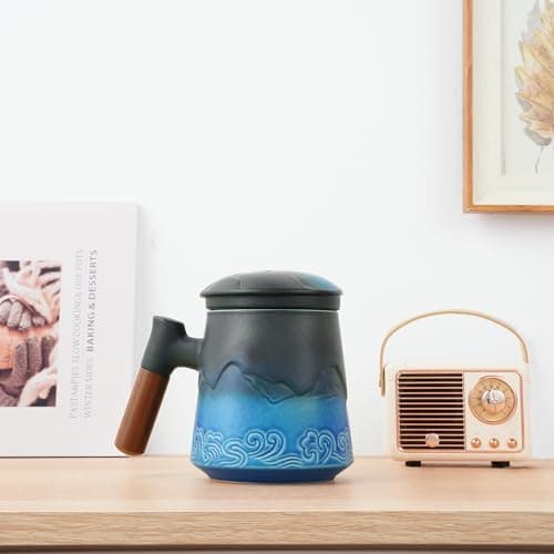 ZENS Teetasse mit Deckel und Teesieb für Tee Liebhaber bei\viewschiebung und Atemluft, 450ml, Große Holzgriff Matte Kera