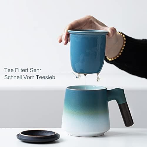 ZENS Teetasse mit Deckel und Teesieb für Tee Liebhaber bei\viewschiebung und Atemluft, 450ml, Große Holzgriff Matte Kera